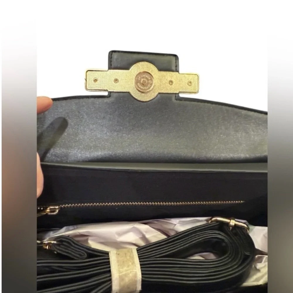 Valentino Orlandi NWT Black Quilted Vegan Leather Clutch with Shoulder Strap - Picture 4 of 8